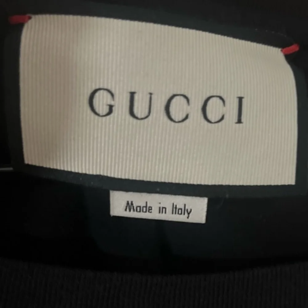 Authentic Gucci tshirt - Picture 2 of 2